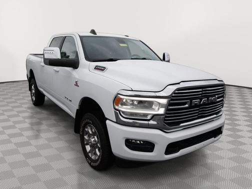 Bright White Clearcoat 2024 RAM 2500 Laramie Crew Cab 4x4 6'4' Box