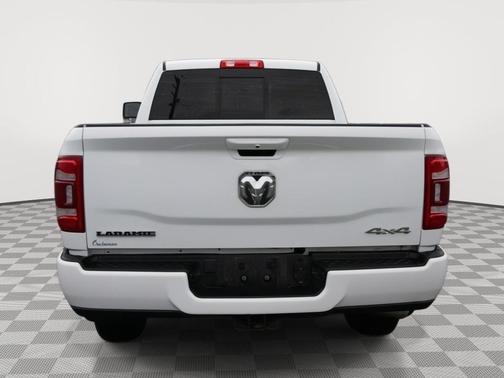 Bright White Clearcoat 2024 RAM 2500 Laramie Crew Cab 4x4 6'4' Box