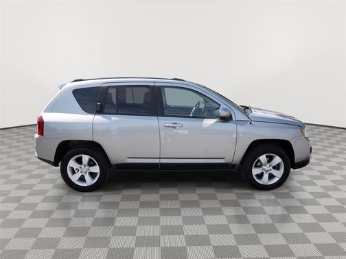 Billet Silver Metallic Clearcoat 2016 Jeep Compass Latitude