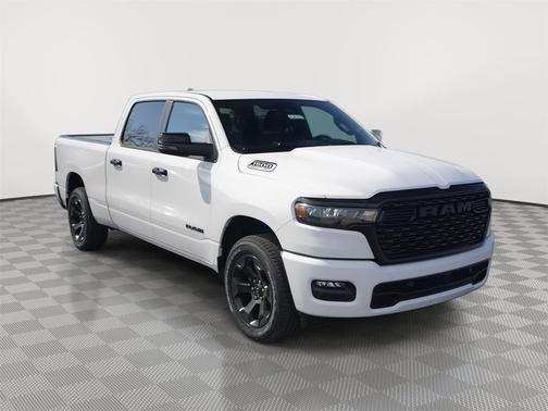 Bright White Clearcoat 2026 RAM 1500 Big Horn/Lone Star