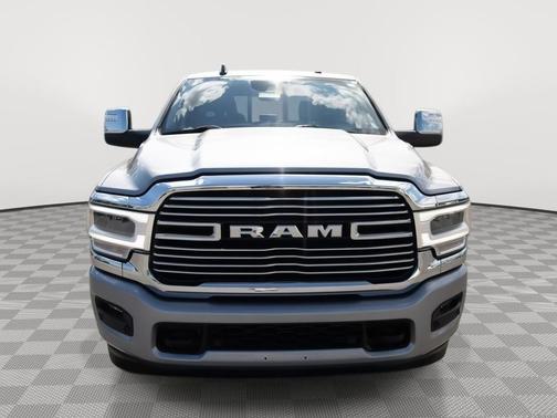 Billet Silver Metallic Clearcoat 2024 RAM 2500 Laramie Crew Cab 4x4 6'4' Box