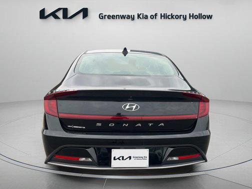 2022 Hyundai SONATA SE