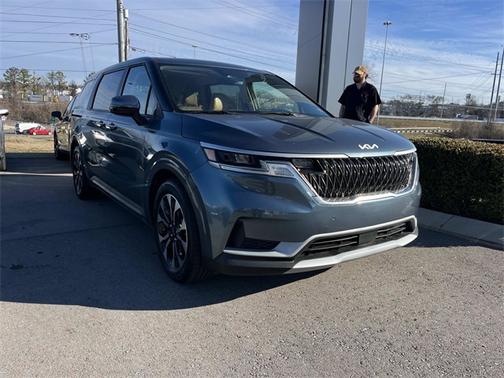 2024 Kia Carnival EX