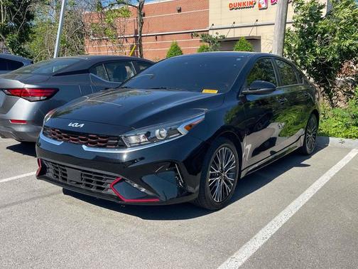 Aurora Black 2024 Kia Forte GT-Line
