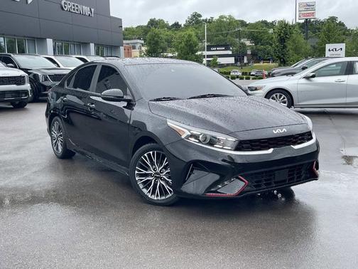 Aurora Black 2024 Kia Forte GT-Line