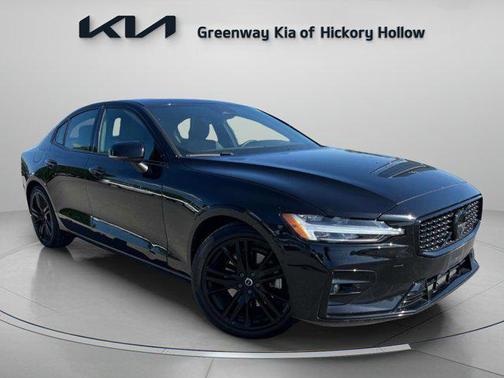 2024 Volvo S60 B5 Plus Black Edition