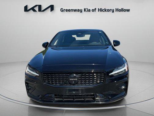 2024 Volvo S60 B5 Plus Black Edition