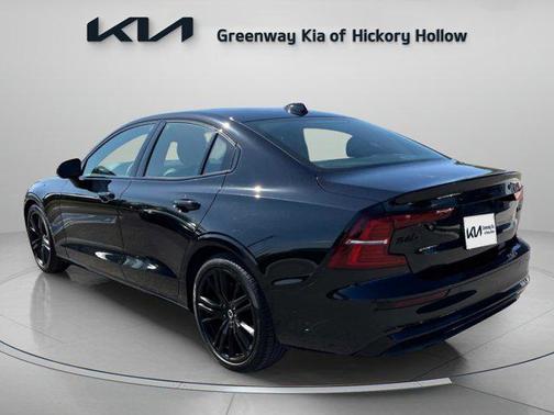 2024 Volvo S60 B5 Plus Black Edition