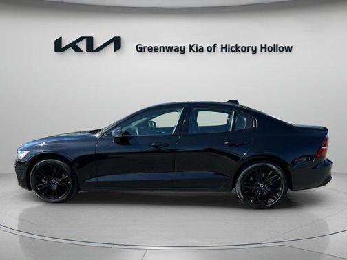2024 Volvo S60 B5 Plus Black Edition