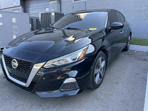 2021 Nissan Altima 2.5 SV