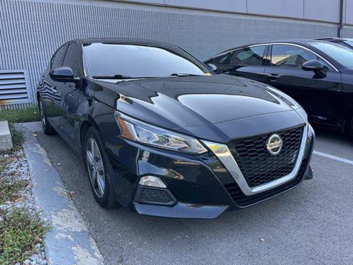 2021 Nissan Altima 2.5 SV