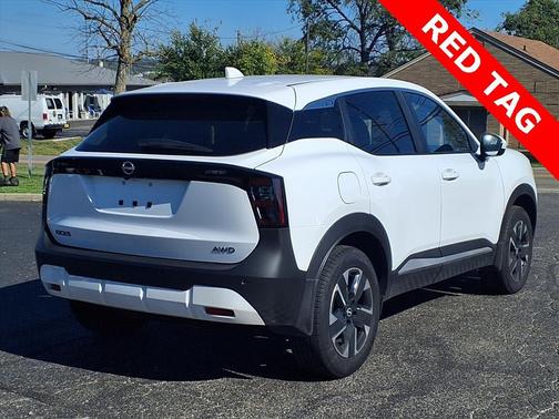 2025 Nissan Kicks SV