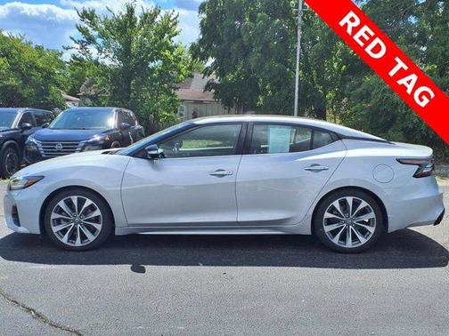 2022 Nissan Maxima Platinum