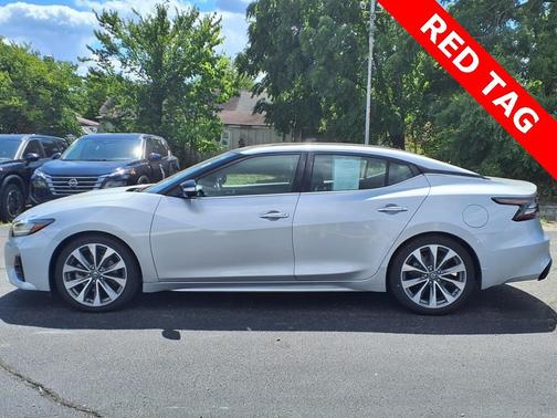 2022 Nissan Maxima Platinum