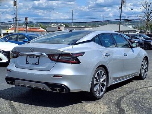 2022 Nissan Maxima Platinum