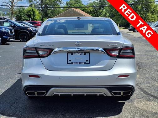 2022 Nissan Maxima Platinum