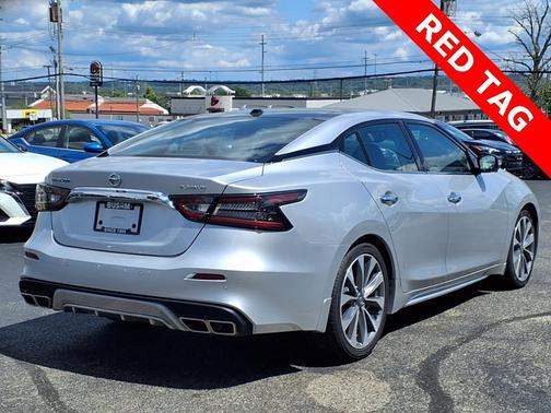 2022 Nissan Maxima Platinum
