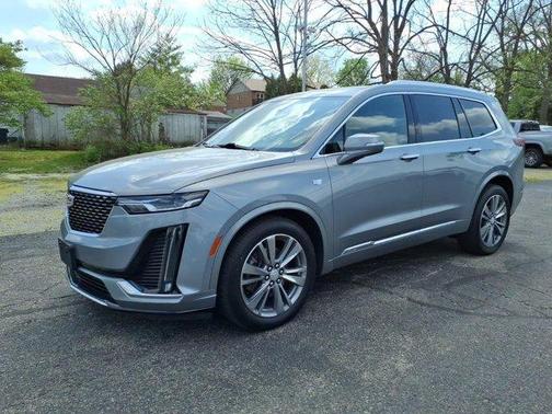 Silver Metallic 2024 Cadillac XT6 Premium Luxury FWD