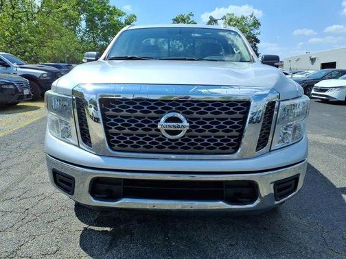 Brilliant Silver Metallic 2017 Nissan Titan SV