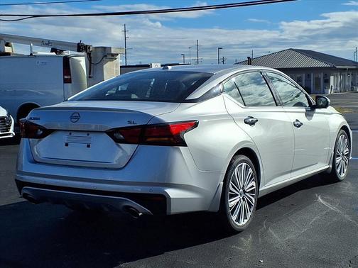 2025 Nissan Altima SL
