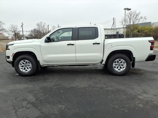 2025 Nissan Frontier S