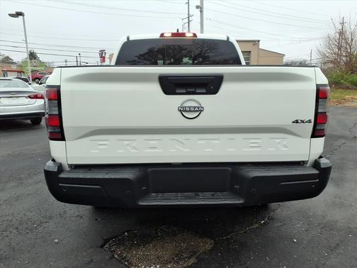 2025 Nissan Frontier S