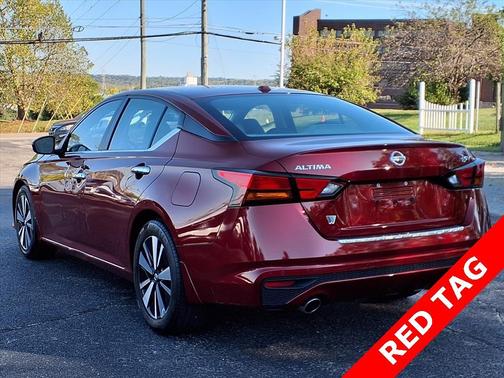 2021 Nissan Altima 2.5 SV
