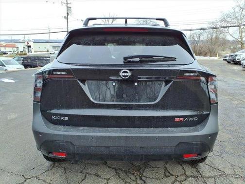 2026 Nissan Kicks SR