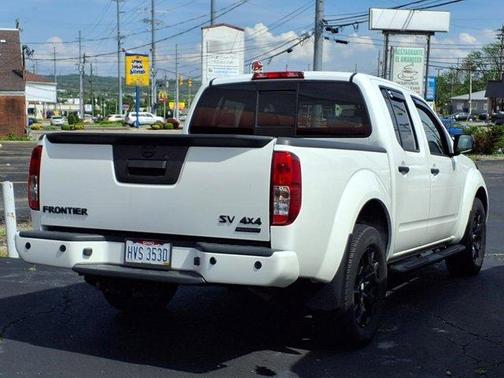2021 Nissan Frontier SV