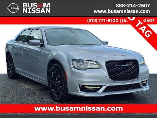 2023 Chrysler 300 Touring L