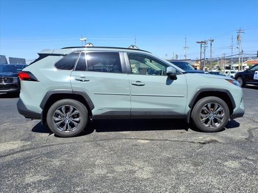 2023 Toyota RAV4 Hybrid XLE Premium