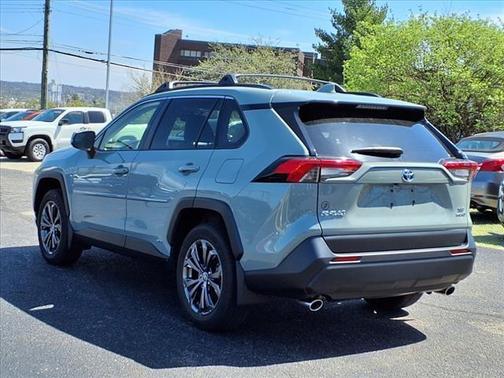 2023 Toyota RAV4 Hybrid XLE Premium