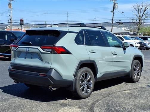 2023 Toyota RAV4 Hybrid XLE Premium
