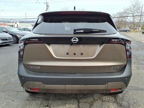 2026 Nissan Kicks SV