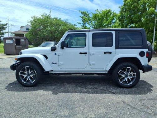 Bright White Clearcoat 2024 Jeep Wrangler 4xe Sport