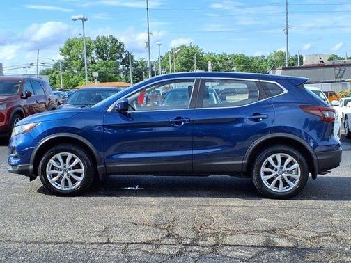 2022 Nissan Rogue Sport S