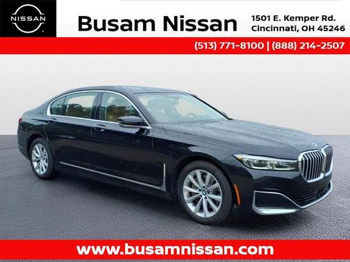 Black Sapphire Metallic 2021 BMW 740 i xDrive