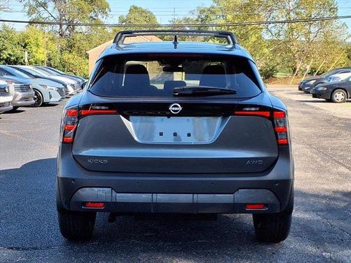 2026 Nissan Kicks SV