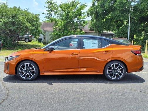 2025 Nissan Sentra SR