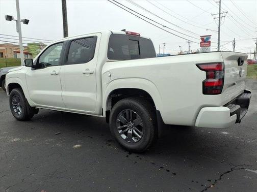2025 Nissan Frontier SV
