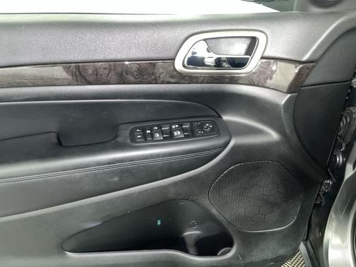 Mineral Gray Metallic Clearcoat 2012 Jeep Grand Cherokee Laredo