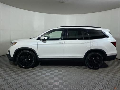 2022 Honda Pilot AWD Black Edition