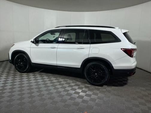 2022 Honda Pilot AWD Black Edition