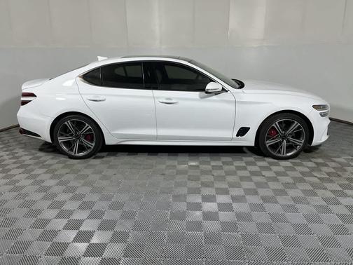 2025 Genesis G70 2.5T AWD