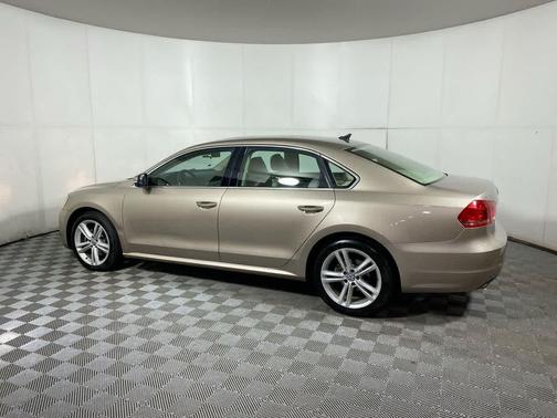2015 Volkswagen Passat 2.0L TDI DSG SE w/Sunroof