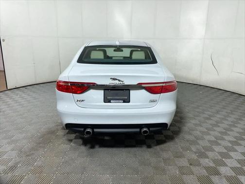 2017 Jaguar XF 35t Premium
