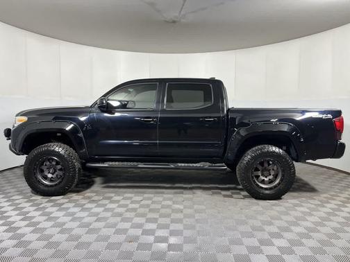 2018 Toyota Tacoma SR