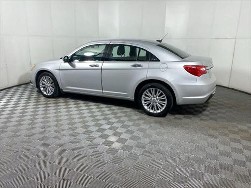2012 Chrysler 200 Limited