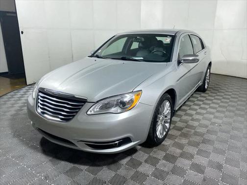 2012 Chrysler 200 Limited
