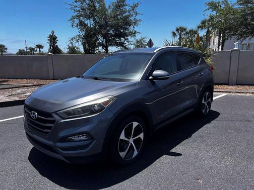 2016 Hyundai TUCSON Sport
